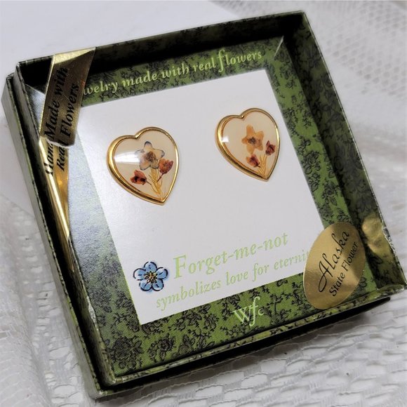 Heart shape Earrings Made w/ Real Flowers Forget me nots - Picture 4 of 6